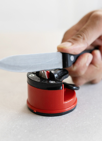 KNIFE & SCISSORS SHARPENER 