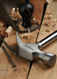 HAMMER AND 500 NAIL ASSORTMENT SET