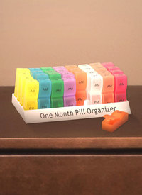 PILL BOX WITH INDIVIDUAL DAY