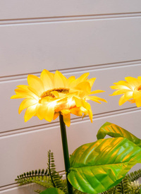 Pack of 4 Solar Powered Sunflower Stake Light Pack of 4 Solar Powered Sunflower Stake Light