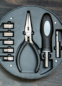 24 PIECE TOOL KIT