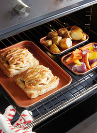 3 NON-STICK BAKING TRAYS