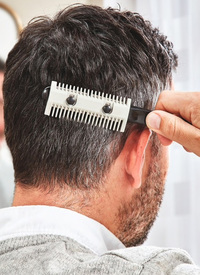 HAIR CUTTING COMB