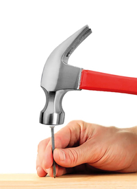 HAMMER AND 500 NAIL ASSORTMENT SET