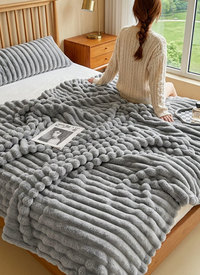 Luxurious Faux Rabbit Fur Throw Blanket 